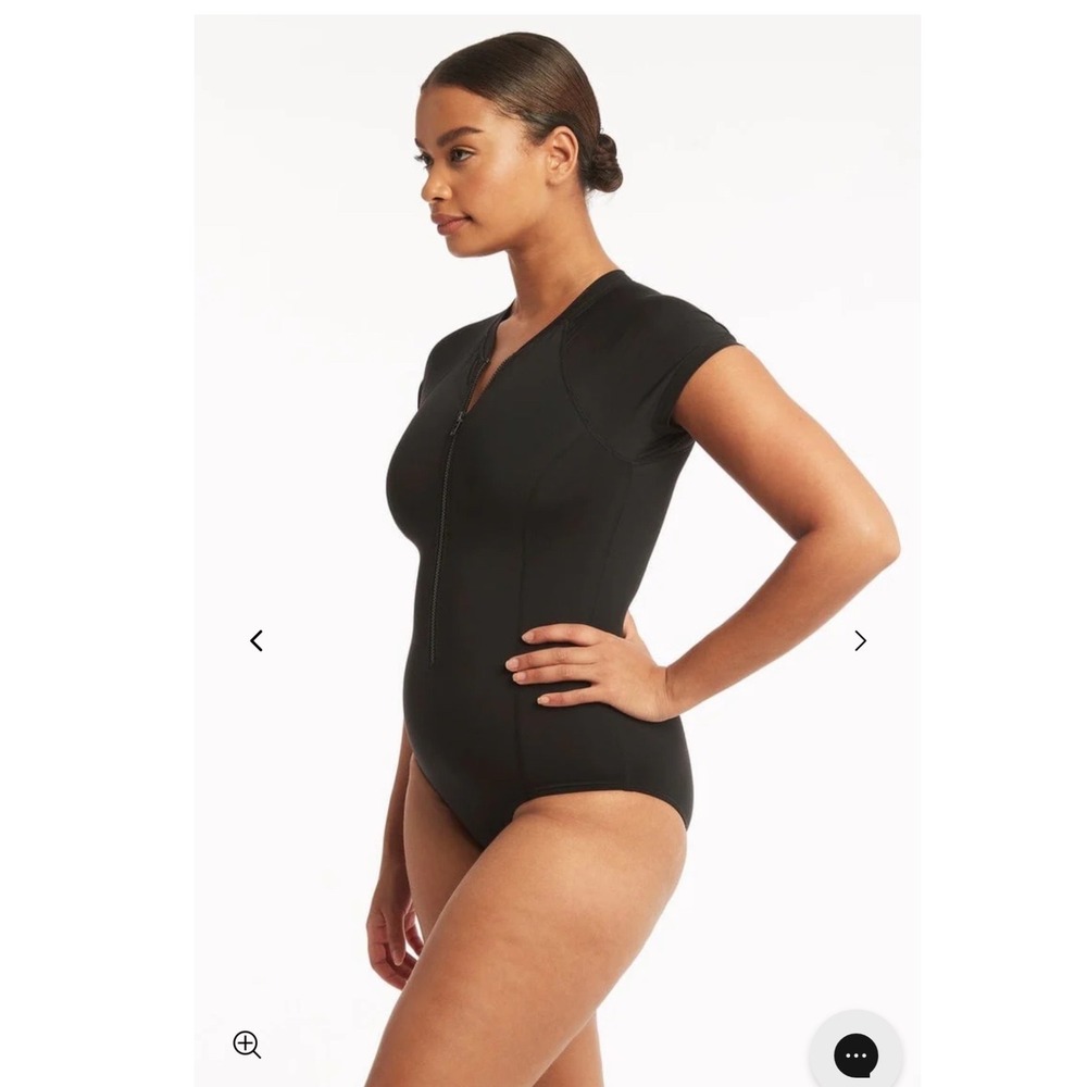 Seafolly Active Front Zip Short Sleeve One Piece Swimsuit Black Womens‎ Size 12
